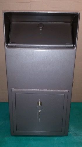 MOSLER SAFE DEPOSIT CASH DROP BOX HIGH SECURITY 3/16 STEEL VERY HEAVY DUTY