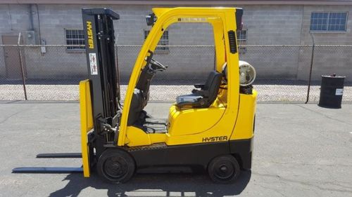 2006 hyster s40fts forklift - 4000lb capacity / triple mast / lpg fuel for sale