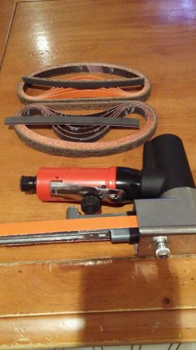 Dynabrade 18100 Dynafile II Portable Belt Sander With Extra belts NEW Lists $500