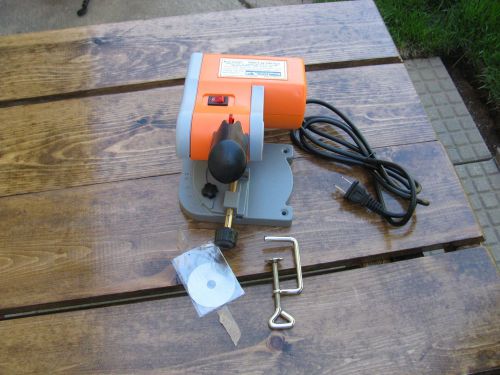 Mini cut off saw