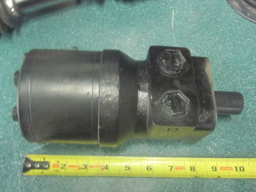 NEW EATON CHAR-LYNN AFTERMARKET HYDRAULIC MOTOR # 1052598