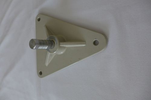 Keratometer Mounting Bracket