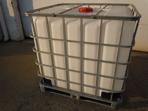 275 gallon Portable PlasticWater Tank