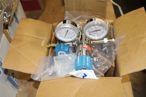 NEW MATHESON CGA-580 REGULATOR 3122-580