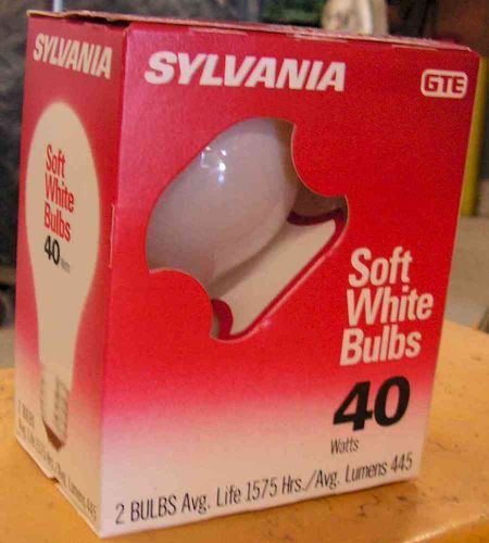 SYLVANIA 40 WATT INCANDESCENT LIGHT BULBS (24 EACH)