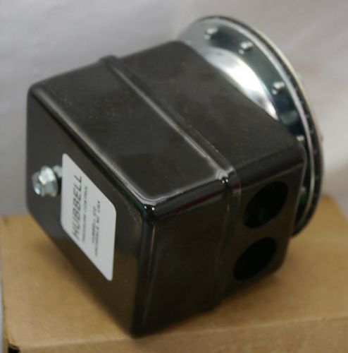 Hubbell 69HAU3 Pressure Switch 3/8 Female NPT 3PH 120-600V w/ Unloader Valve