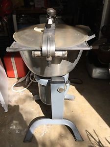 Hobart HCM 450 Dough vertical tilt cutter/Mixer