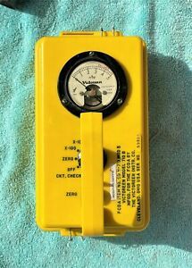 VINTAGE FCDA MODIFIED CD VICTOREEN MODEL CDV-710 GEIGER COUNTER