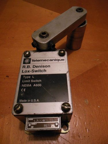 TELEMECANIQUE TYPE L LIMIT SWITCH HL300WS02M23 SERIES F