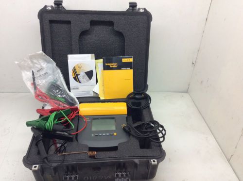 (1) FLUKE 1555 KIT INSULATION  RESISTANCE TESTER KIT 10 KV  USED