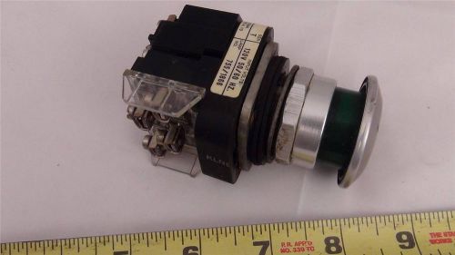 Allen Bradley Catalog 800T-FXNP16 Green Illuminated Pushbutton - XLNT !!