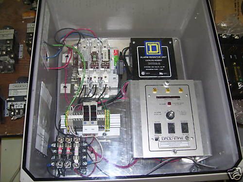 SQD GROUND MONITOR 240 VOLT AND 30 AMP FUSED DISCONNECT