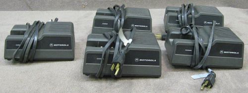 LOT 5 Motorola NTN4635A 22-V 120-mA Radio Chargers FIX