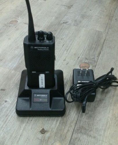 Motorola radius p1225 two way radio 16 channel no charger for sale