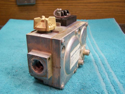 Robertshaw gas valve 7100 DER 71D-01B-002 C64235-01