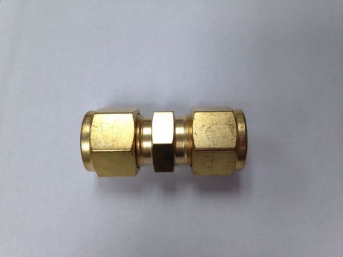 DK-LOK BDU-8  1/2&#034; X 1/2&#034; TUBE UNION BRASS