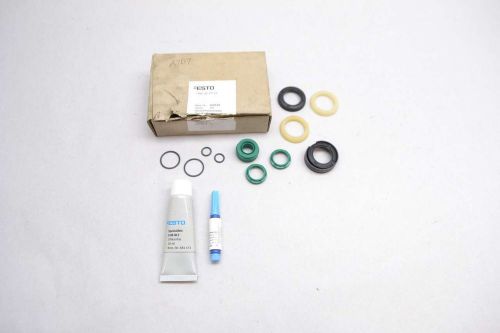 NEW FESTO DNC-32-PPVA VALVE REPAIR KIT REPLACEMENT PART D439183