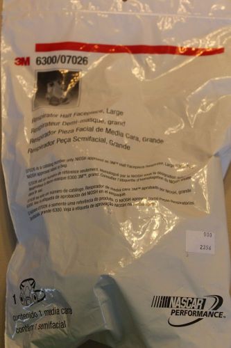 3M 6300 / 07026 Large Respirator Half Mask Reusable Face piece (no filters)