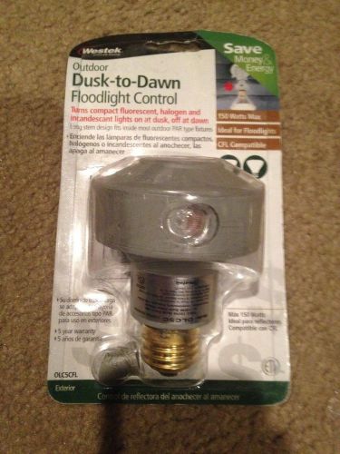 NEW Westek OLC5CFL 150W Outdoor Screw-In CFL Flood Light Control  Grey