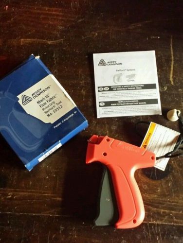 AVERY DENNISON® 10312 MARK III FINE FABRIC PRICE TAGGER TAG TAGGING GUN NEW