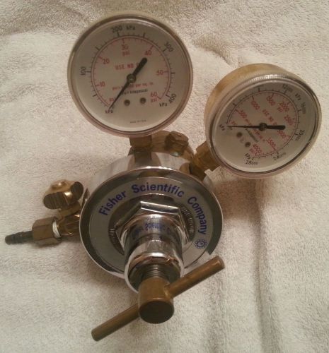 Fisher Scientific gas regulator FS-50 with shut off valve.