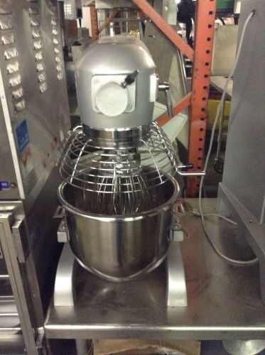 NEW - Presto 20QT Mixer with Bowl Guard &amp; Whip