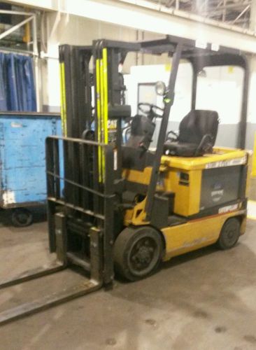 2005 caterpillar ec25ke forklift 5000 lb 1,700 hours for sale