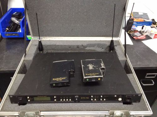 *AS IS* Telex BTR-700 C4 Wireless Intercom Base Station w/ 2 Beltpacks &amp; Case