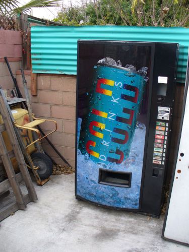 GREAT LOOKING   Coke soda vending machine- --Movie Prop!  Converted to safe.