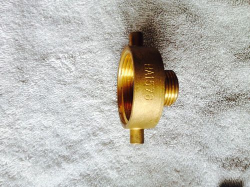 DIXON HYDRANT ADAPTER 1 1/2&#034; NPT X 3/4&#034; NST W/GASKET