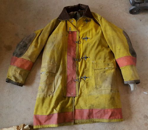 FIREFIGHTER FIREMAN TURNOUT GLOBE  BUNKER GEAR: JACKET COAT RARE