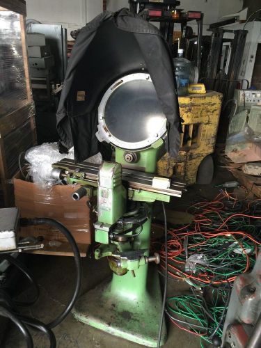 JONES &amp; LAMSON OPTICAL COMPARATOR &amp; MEASURING MACHINE - MODEL PC-14