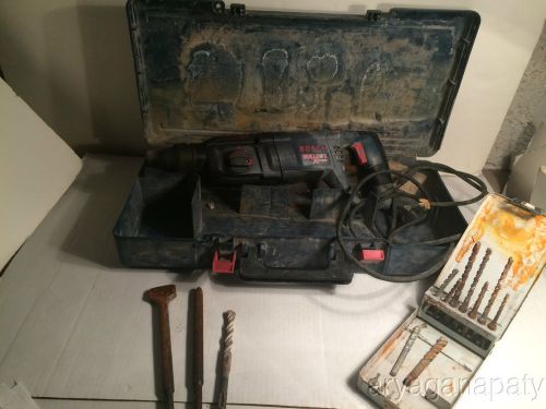 BOSCH 11255VSR 1&#034; BULLDOG EXTREME ROTARY HAMMER DRILL + case + BITS