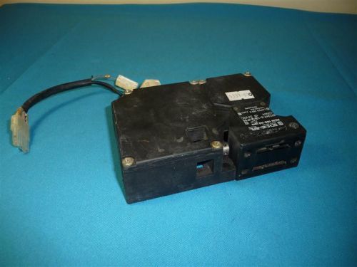 Schmersal AZM 160-22 ypa Safety Switch