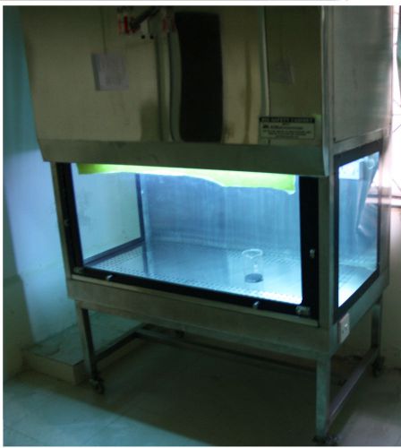 KIM MIRCROSYSTEMS Class II B2 Fume/Bio Safety Hood