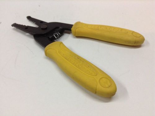 Klein tools wire stripping pliers 11045