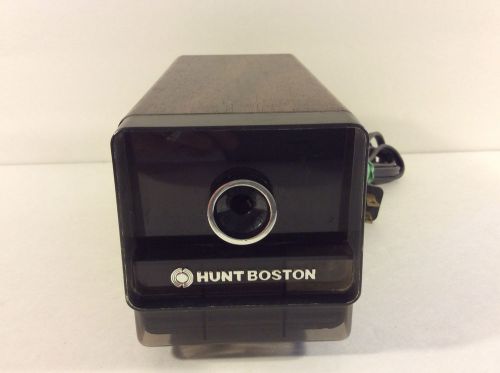 Vintage Hunt Boston electric pencil sharpener model 17, made in USA Works Great!