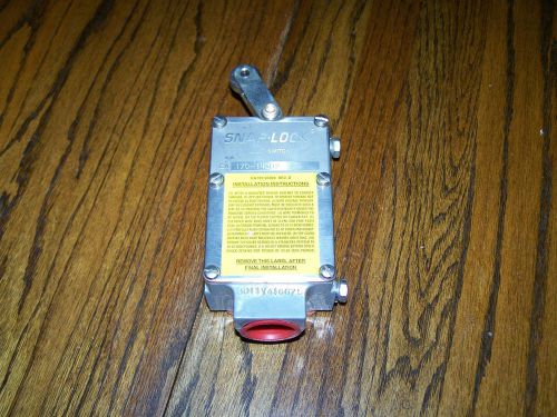 Snap-Lock limit switch EA170-14302, new, unused surplus