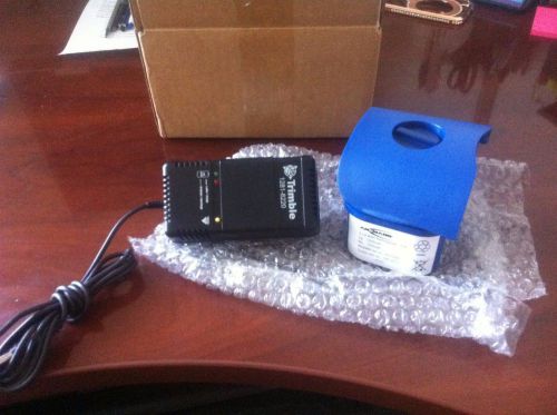 Trimble P23B Rechargeable Pipe Laser Battery &amp; 1281-8220 Charger DG711 DG511