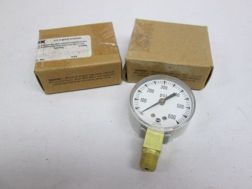 LOT 2 NEW AMETEK P500 047493 0-600PSI 1/4IN NPT 2IN GAUGE D301102