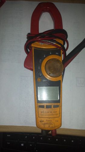 fluke 337 600vac/vdc clamp meter