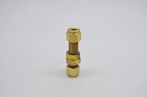 NEW SWAGELOK B-400-61 BRASS BULKHEAD UNION 1/4 IN TUBE FITTING D430482