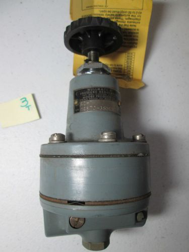 NEW IN BOX MOORE PNEUMATIC PRESSURE REGULTAOR MODEL 40-7 (241)