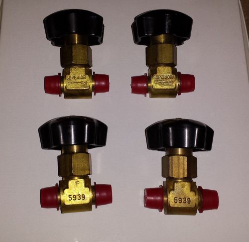 (Lot of 4) NEW Superior 5939  Brass Globe Needle Valve  1/4&#034; NPT Male