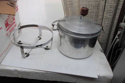 Vintage Universal Mixer,Dough,Cake[Whatever] With Hard To Find Stand/Base