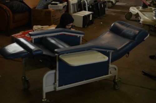 WINCO MEDICAL RECLINER XL MODEL 655