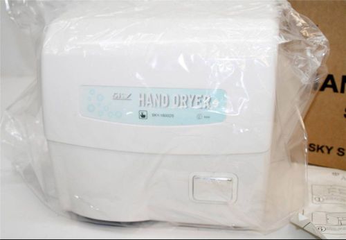 SKY HAND DRYER Model 1800 new nib nos bathroom restroom commercial NEVERY USED