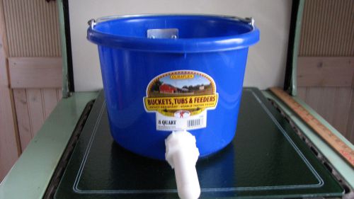 CALF   FEEDER 8 Qt  DURAFLEX    Bucket with NIPPLE  &amp; FENCE BRACKET.....L@@K!