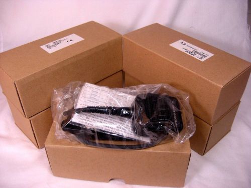 New in Box  Lot of 5 NMN6228C Motorola Noise Canceling Speaker Microphone