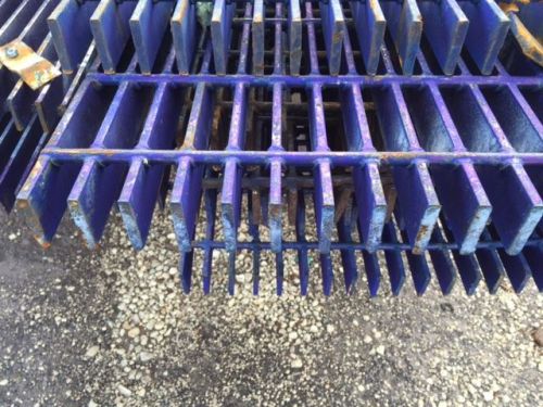 FLOOR GRATING, 15-W-2, 1-3/4&#034; X 3/16&#034;  17# PER SQ. FT. 36&#034; X 20 FT.